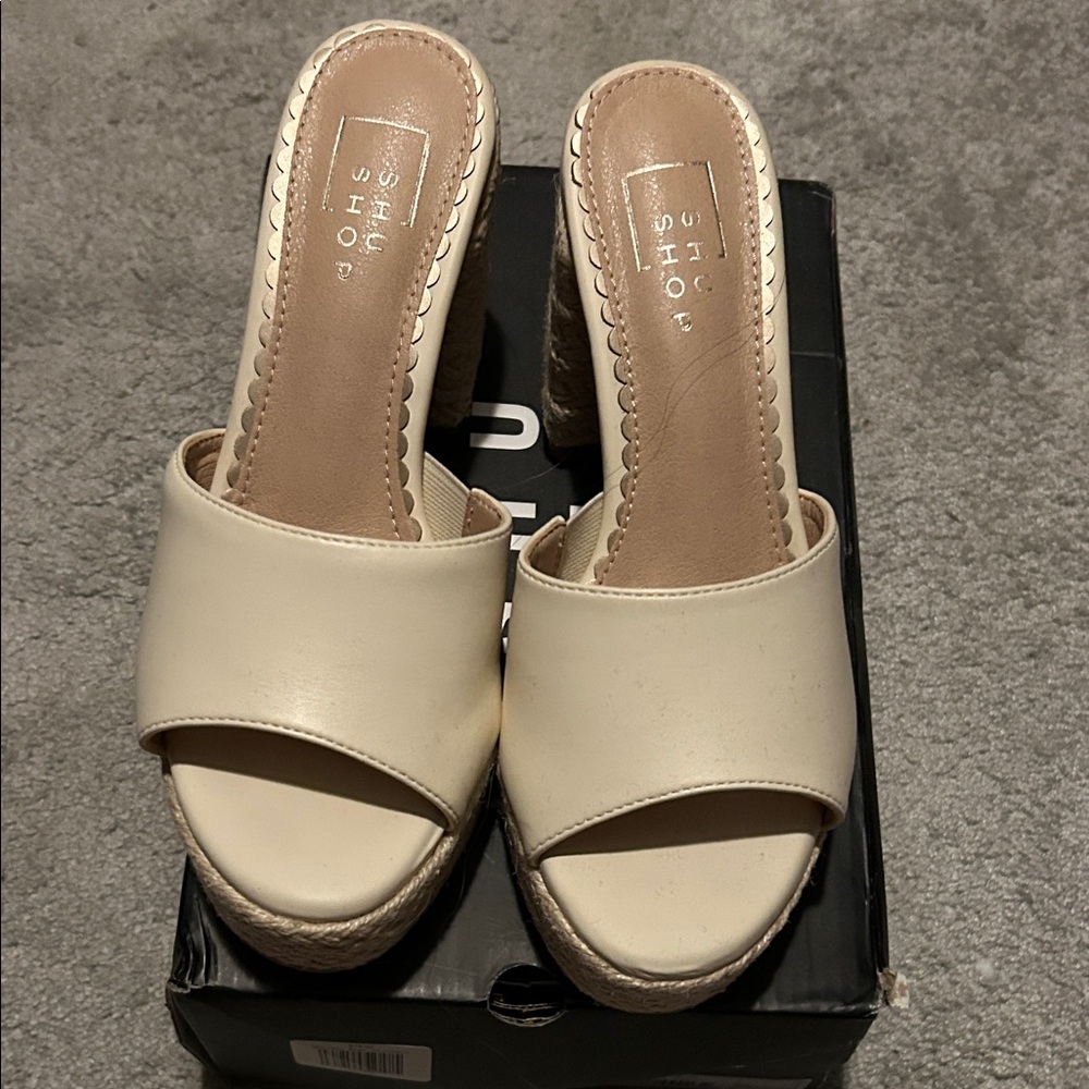 ShuShop Cream Open-Toe Mules